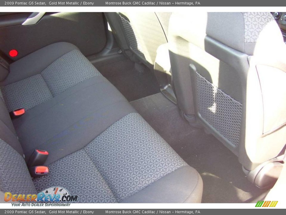 2009 Pontiac G6 Sedan Gold Mist Metallic / Ebony Photo #7