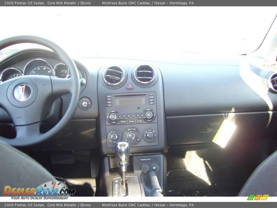 2009 Pontiac G6 Sedan Gold Mist Metallic / Ebony Photo #9