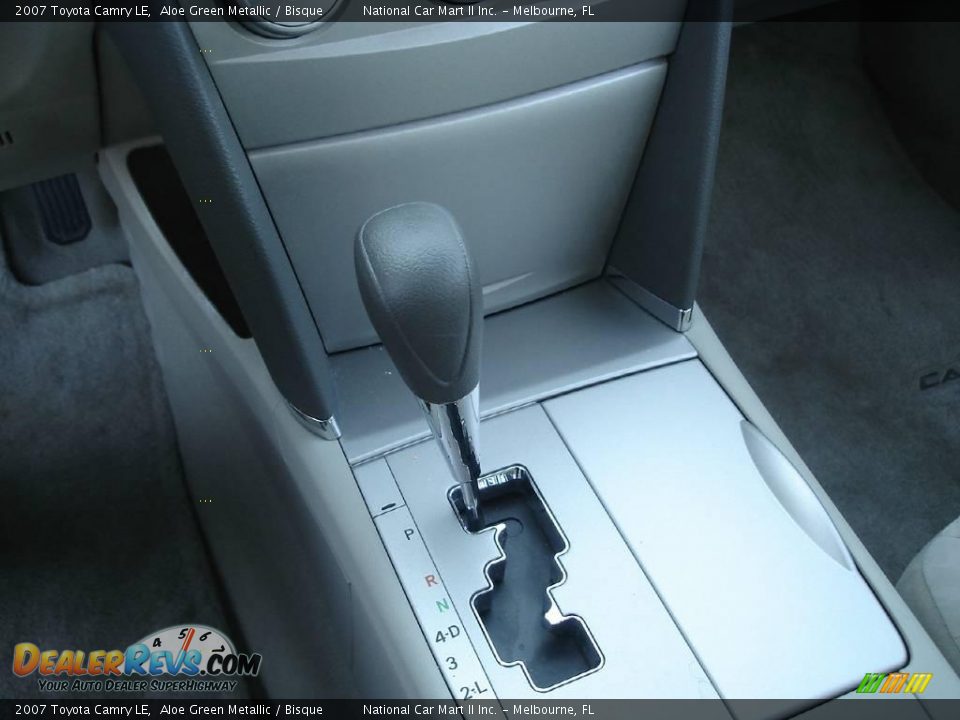 2007 Toyota Camry LE Aloe Green Metallic / Bisque Photo #14