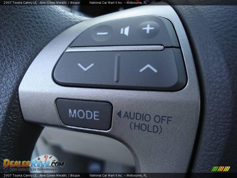 2007 Toyota Camry LE Aloe Green Metallic / Bisque Photo #16