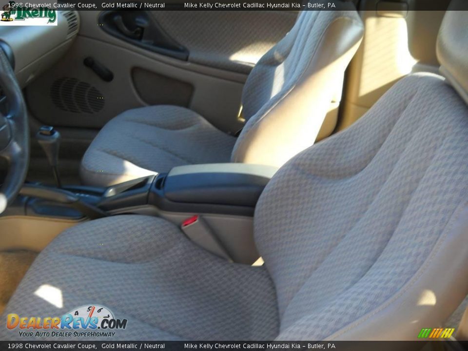 1998 Chevrolet Cavalier Coupe Gold Metallic / Neutral Photo #9