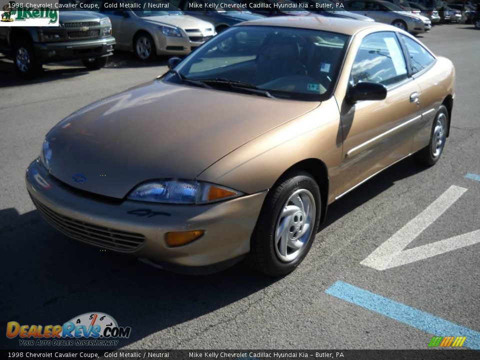 1998 Chevrolet Cavalier Coupe Gold Metallic / Neutral Photo #14