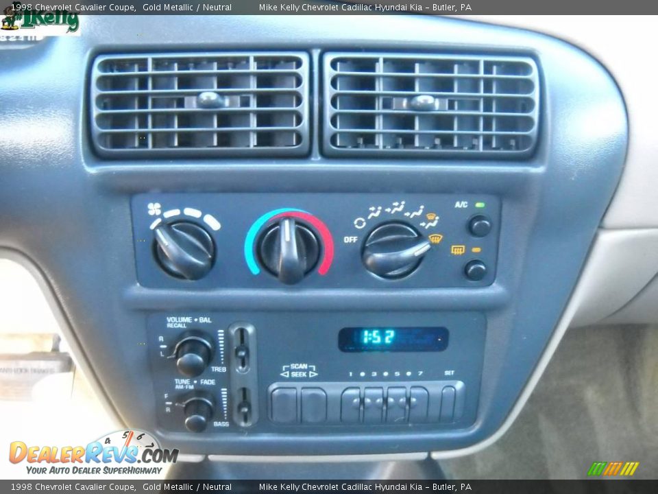 1998 Chevrolet Cavalier Coupe Gold Metallic / Neutral Photo #17