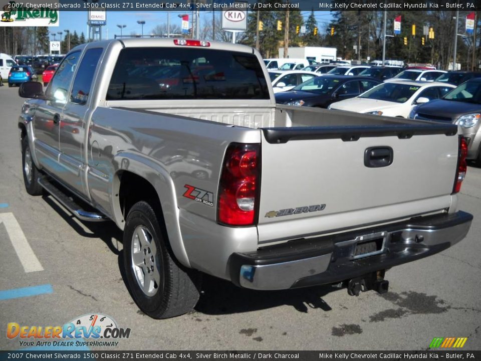 2007 Chevrolet Silverado 1500 Classic Z71 Extended Cab 4x4 Silver Birch Metallic / Dark Charcoal Photo #5