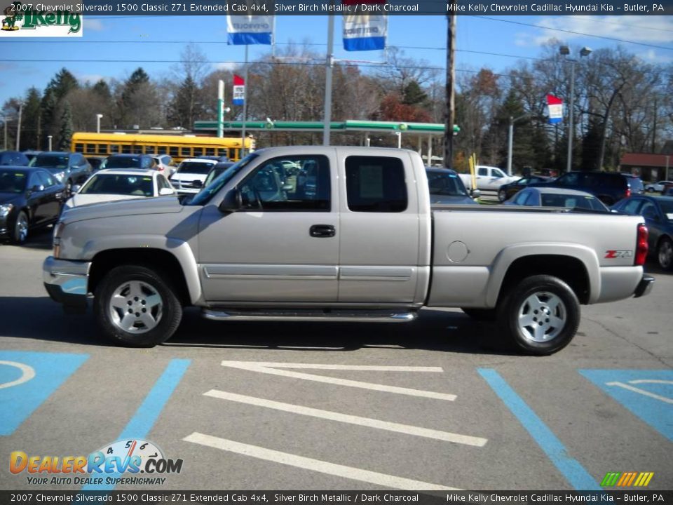2007 Chevrolet Silverado 1500 Classic Z71 Extended Cab 4x4 Silver Birch Metallic / Dark Charcoal Photo #6