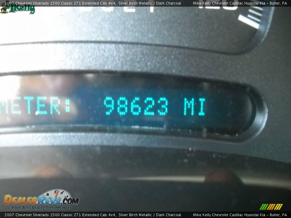 2007 Chevrolet Silverado 1500 Classic Z71 Extended Cab 4x4 Silver Birch Metallic / Dark Charcoal Photo #20