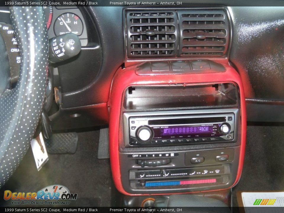 1999 Saturn S Series SC2 Coupe Medium Red / Black Photo #16