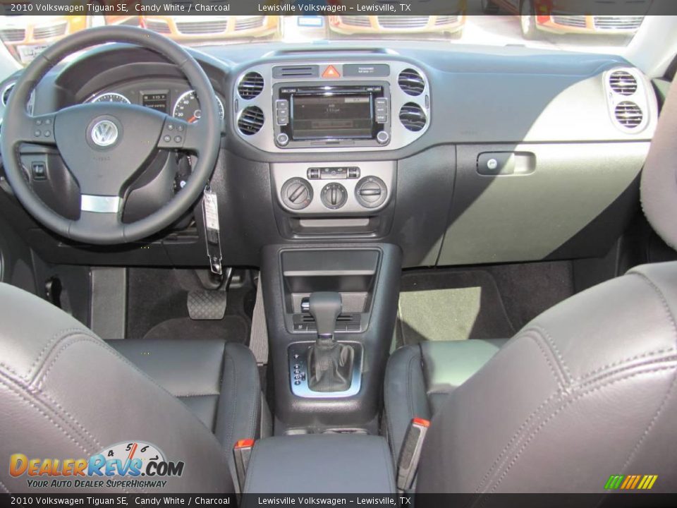 2010 Volkswagen Tiguan SE Candy White / Charcoal Photo #5