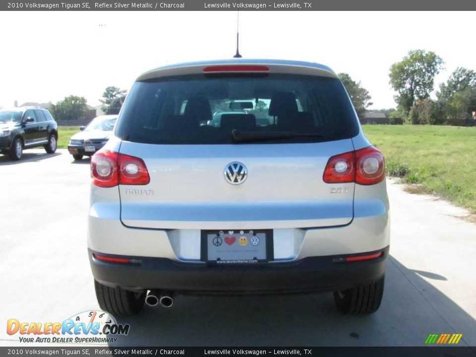 2010 Volkswagen Tiguan SE Reflex Silver Metallic / Charcoal Photo #2