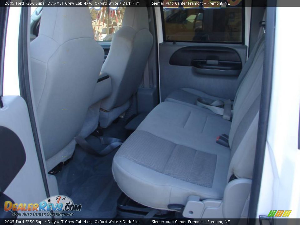 2005 Ford F250 Super Duty XLT Crew Cab 4x4 Oxford White / Dark Flint Photo #8
