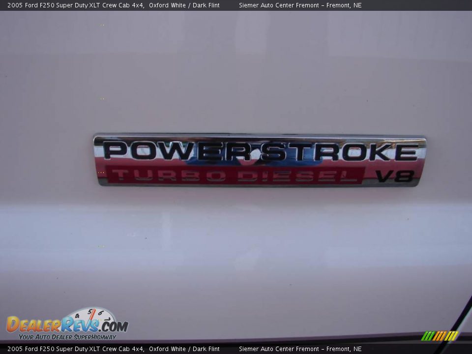 2005 Ford F250 Super Duty XLT Crew Cab 4x4 Oxford White / Dark Flint Photo #15