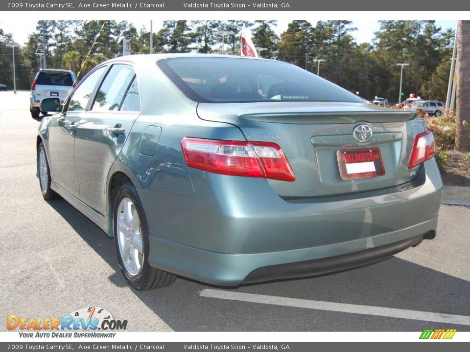 2009 Toyota Camry SE Aloe Green Metallic / Charcoal Photo #5