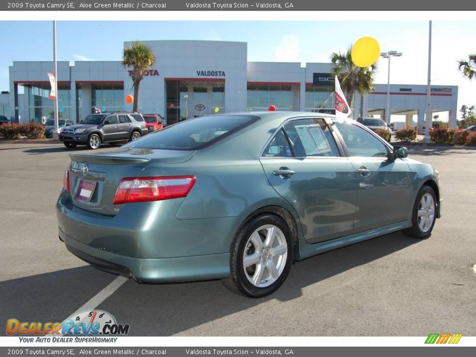2009 Toyota Camry SE Aloe Green Metallic / Charcoal Photo #6