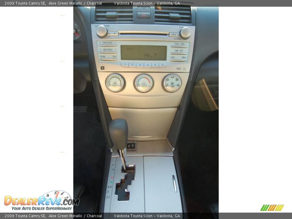 2009 Toyota Camry SE Aloe Green Metallic / Charcoal Photo #12