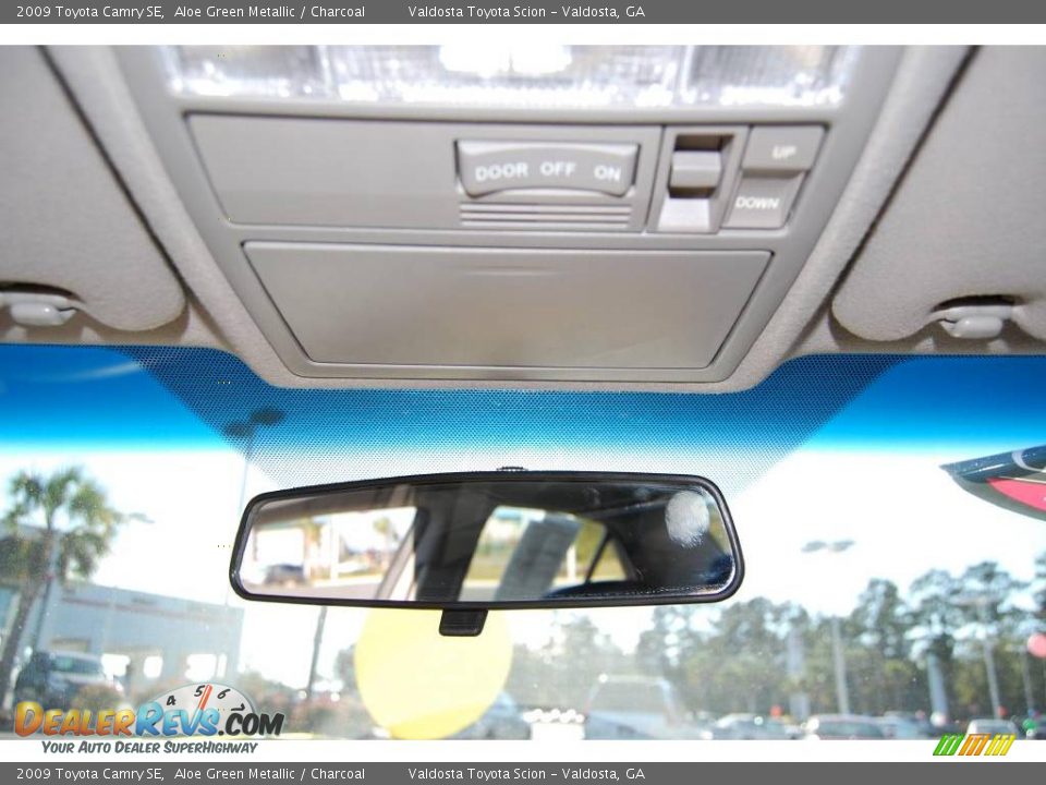 2009 Toyota Camry SE Aloe Green Metallic / Charcoal Photo #13