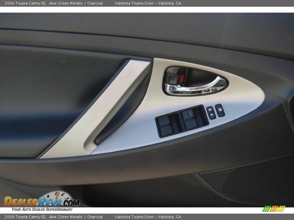 2009 Toyota Camry SE Aloe Green Metallic / Charcoal Photo #17