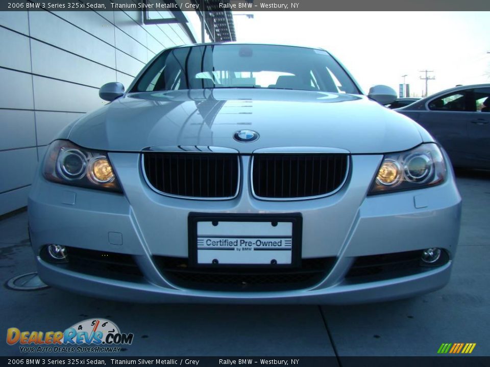 2006 BMW 3 Series 325xi Sedan Titanium Silver Metallic / Grey Photo #2