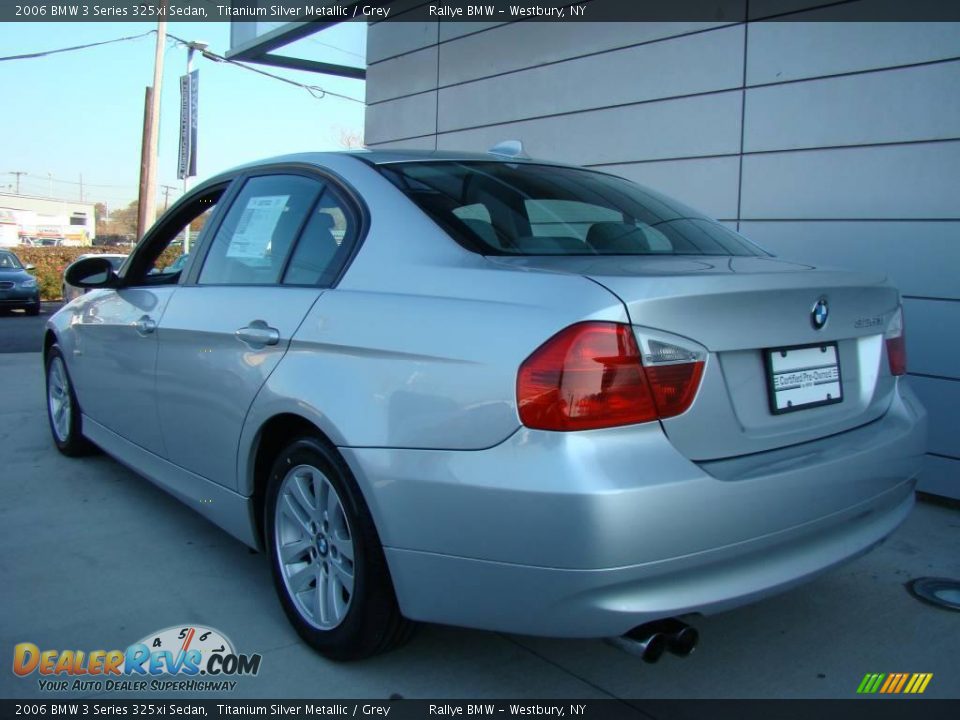 2006 BMW 3 Series 325xi Sedan Titanium Silver Metallic / Grey Photo #3