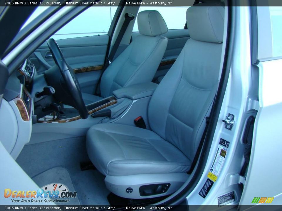 2006 BMW 3 Series 325xi Sedan Titanium Silver Metallic / Grey Photo #8