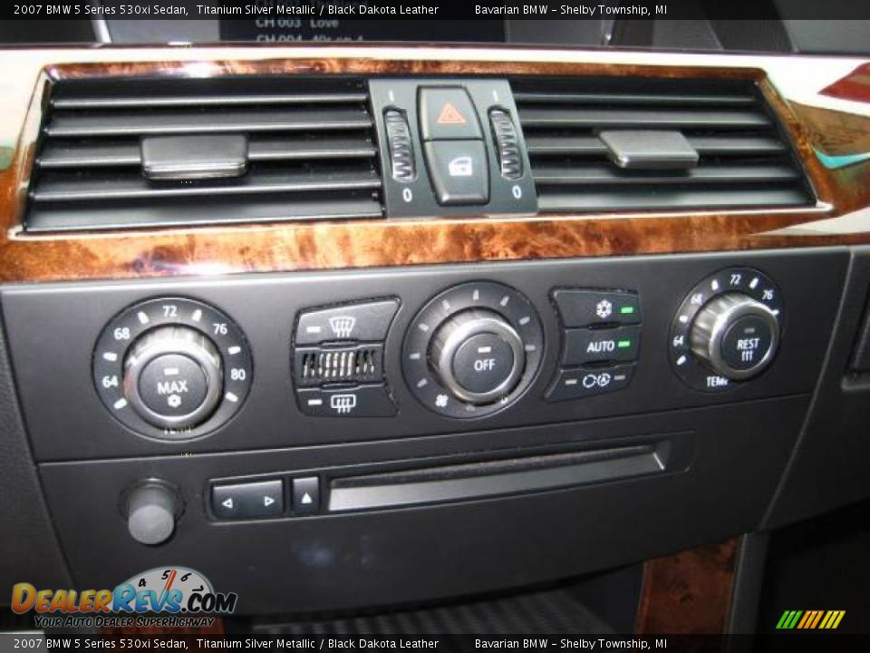 2007 BMW 5 Series 530xi Sedan Titanium Silver Metallic / Black Dakota Leather Photo #22