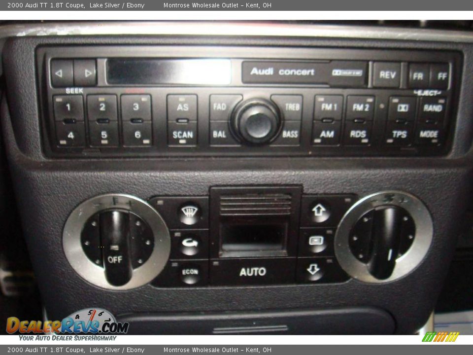 2000 Audi TT 1.8T Coupe Lake Silver / Ebony Photo #19