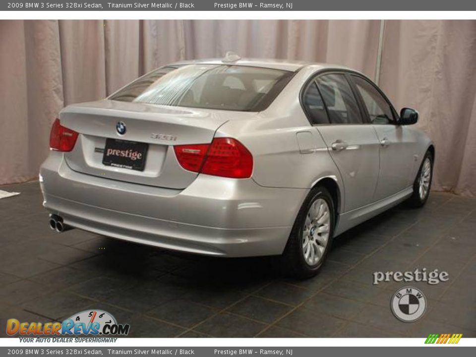 2009 BMW 3 Series 328xi Sedan Titanium Silver Metallic / Black Photo #2