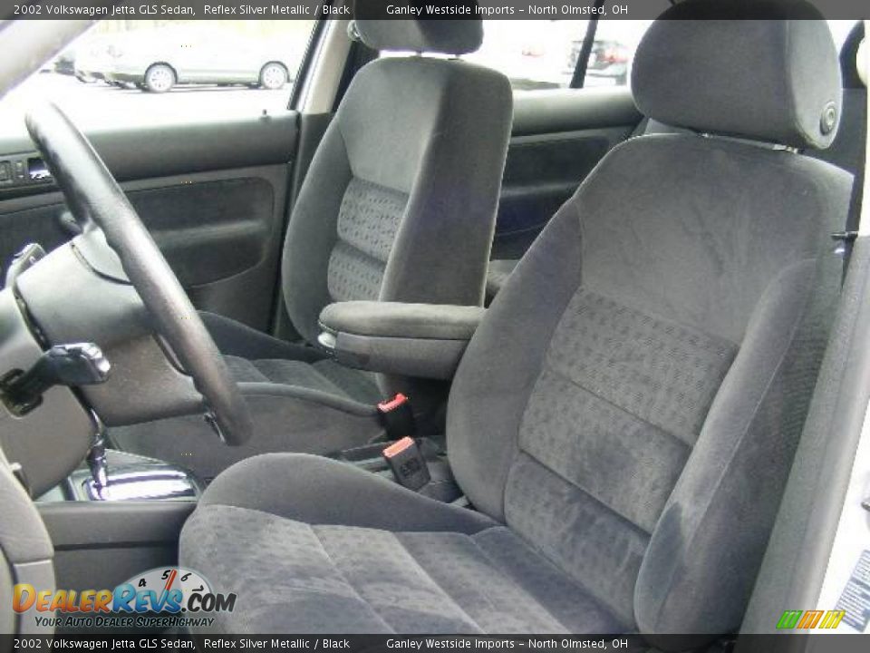 2002 Volkswagen Jetta GLS Sedan Reflex Silver Metallic / Black Photo #9