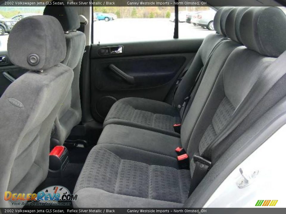 2002 Volkswagen Jetta GLS Sedan Reflex Silver Metallic / Black Photo #11