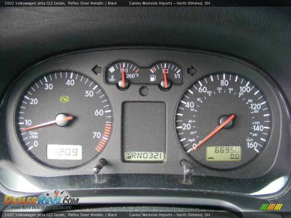 2002 Volkswagen Jetta GLS Sedan Reflex Silver Metallic / Black Photo #16