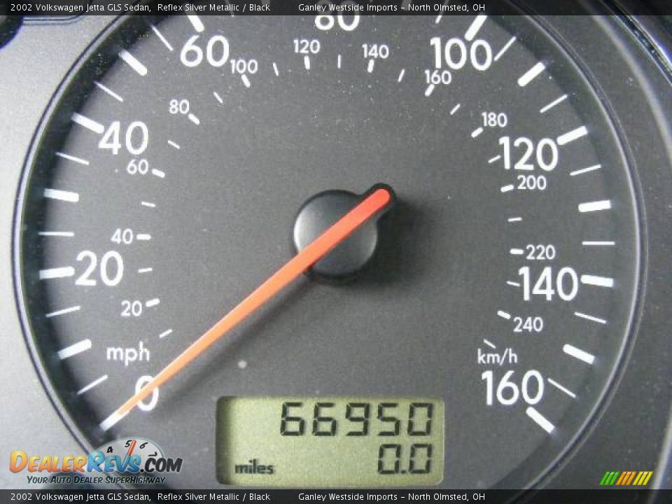 2002 Volkswagen Jetta GLS Sedan Reflex Silver Metallic / Black Photo #17