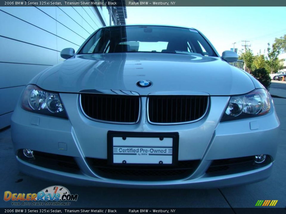 2006 BMW 3 Series 325xi Sedan Titanium Silver Metallic / Black Photo #2