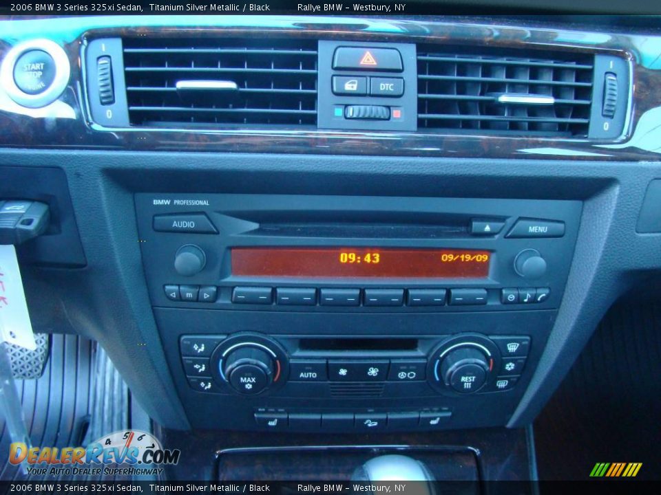 2006 BMW 3 Series 325xi Sedan Titanium Silver Metallic / Black Photo #13