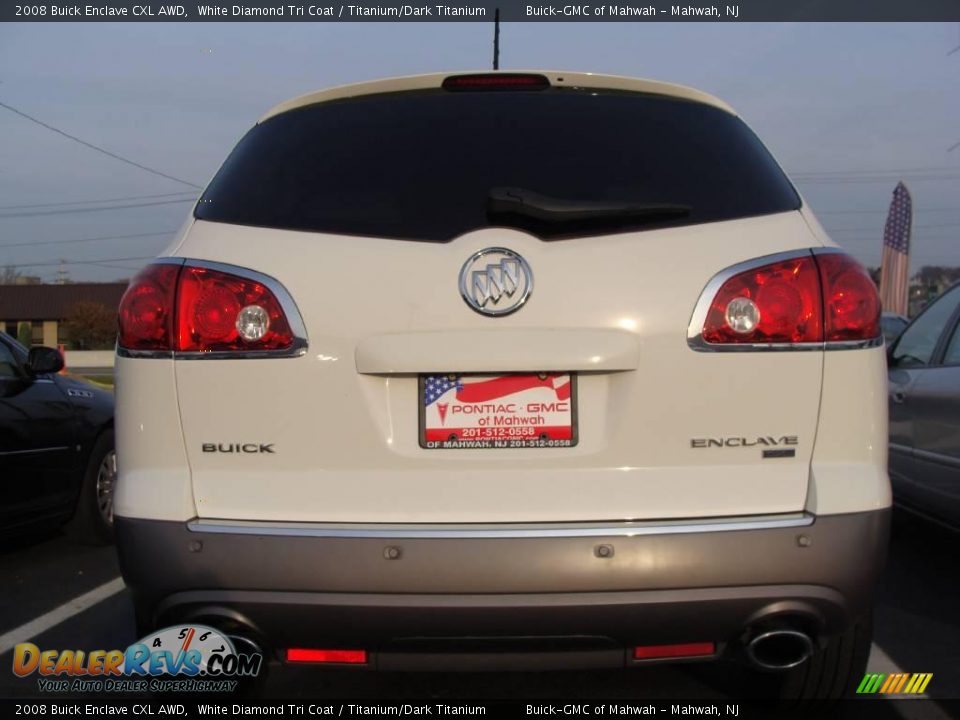 2008 Buick Enclave CXL AWD White Diamond Tri Coat / Titanium/Dark Titanium Photo #6