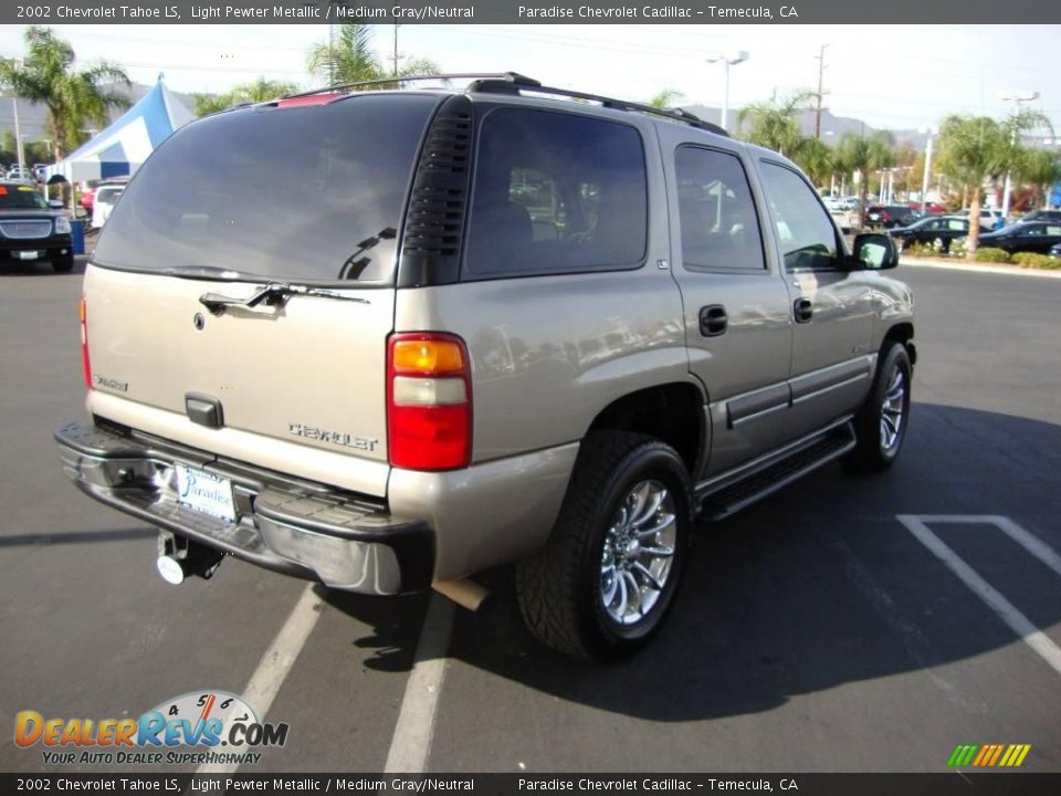 2002 Chevrolet Tahoe LS Light Pewter Metallic / Medium Gray/Neutral Photo #3