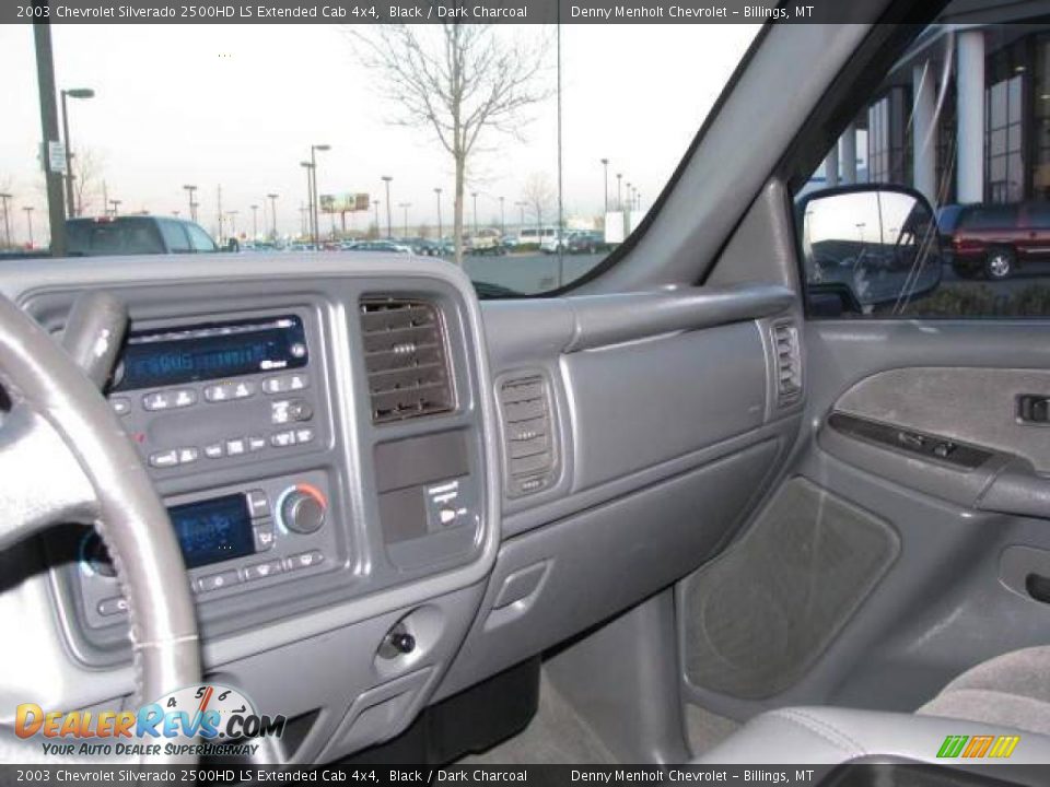 2003 Chevrolet Silverado 2500HD LS Extended Cab 4x4 Black / Dark Charcoal Photo #11
