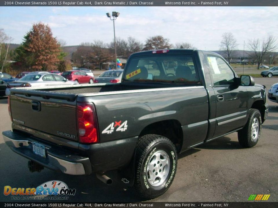 2004 Chevrolet Silverado 1500 LS Regular Cab 4x4 Dark Gray Metallic / Dark Charcoal Photo #7