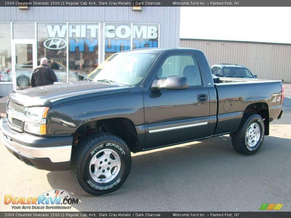 2004 Chevrolet Silverado 1500 LS Regular Cab 4x4 Dark Gray Metallic / Dark Charcoal Photo #9