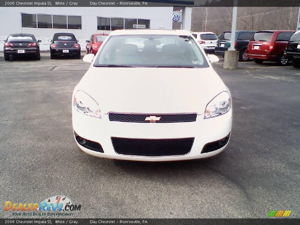 2006 Chevrolet Impala SS White / Gray Photo #2