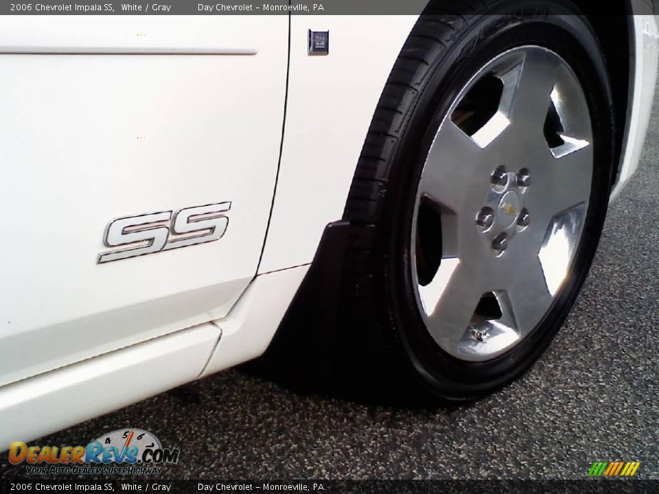 2006 Chevrolet Impala SS White / Gray Photo #7