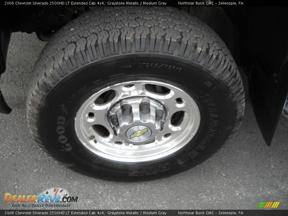 2006 Chevrolet Silverado 2500HD LT Extended Cab 4x4 Graystone Metallic / Medium Gray Photo #13
