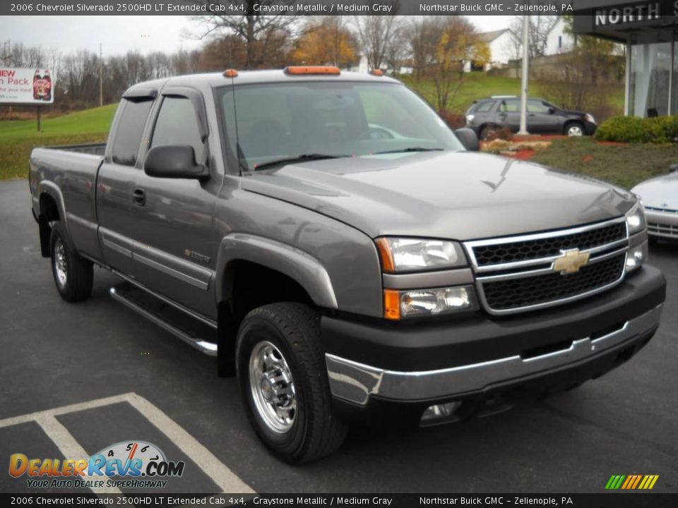 2006 Chevrolet Silverado 2500HD LT Extended Cab 4x4 Graystone Metallic / Medium Gray Photo #16