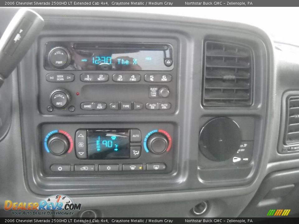 2006 Chevrolet Silverado 2500HD LT Extended Cab 4x4 Graystone Metallic / Medium Gray Photo #17