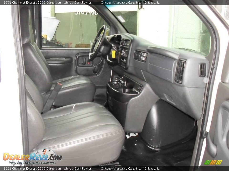 2001 Chevrolet Express 2500 Cargo Van White / Dark Pewter Photo #10