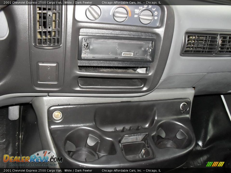 2001 Chevrolet Express 2500 Cargo Van White / Dark Pewter Photo #12