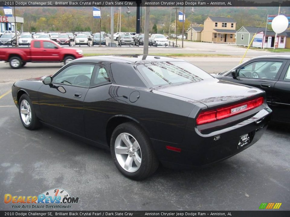2010 Dodge Challenger SE Brilliant Black Crystal Pearl / Dark Slate Gray Photo #5