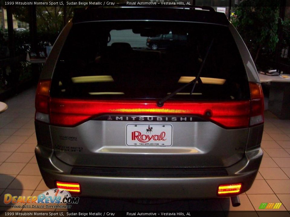 1999 Mitsubishi Montero Sport LS Sudan Beige Metallic / Gray Photo #5