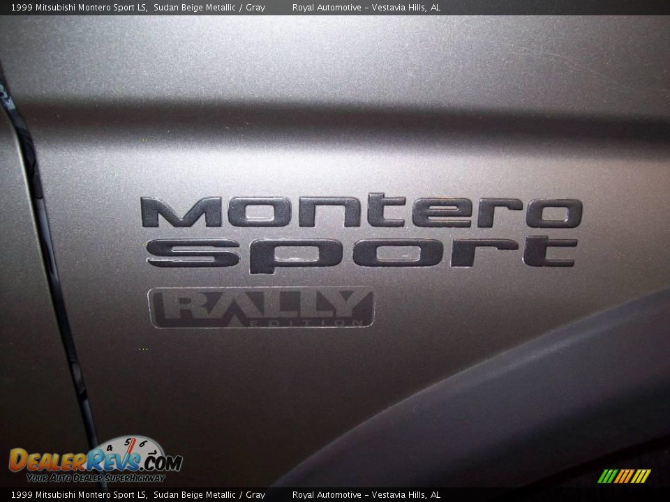 1999 Mitsubishi Montero Sport LS Sudan Beige Metallic / Gray Photo #10