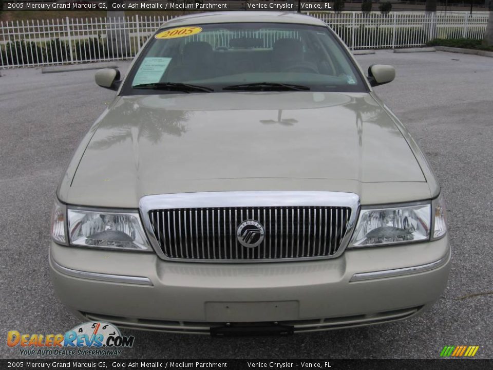 2005 Mercury Grand Marquis GS Gold Ash Metallic / Medium Parchment Photo #20