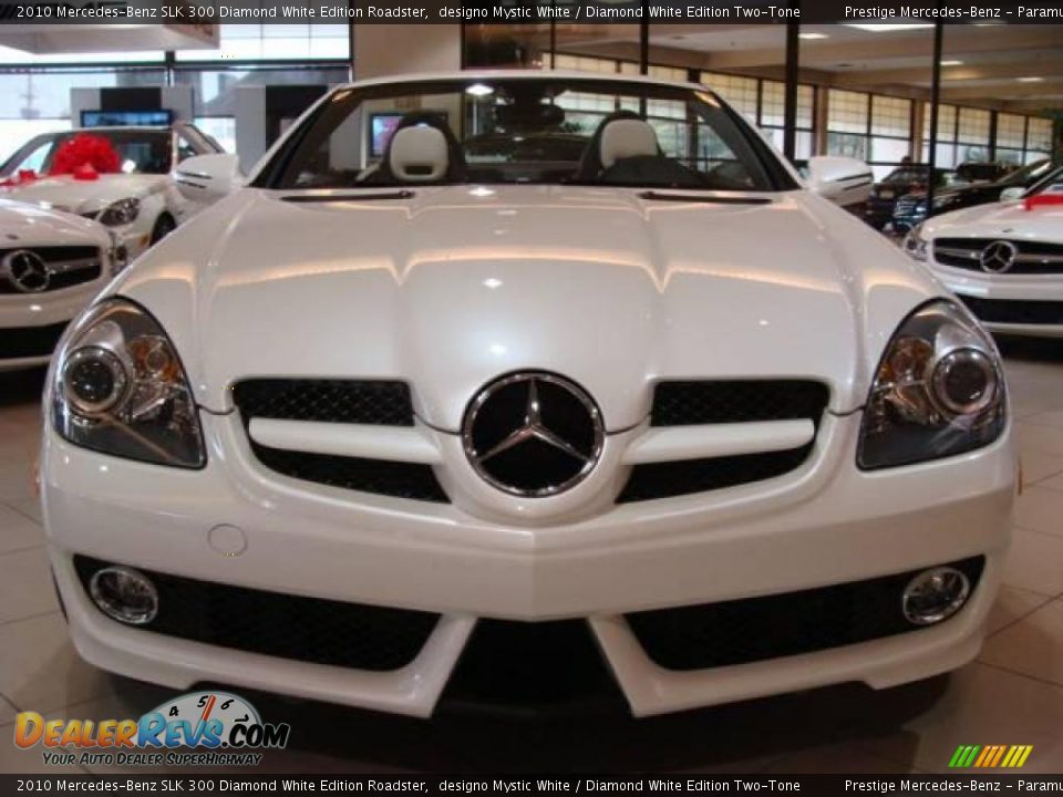 2010 Mercedes-Benz SLK 300 Diamond White Edition Roadster designo Mystic White / Diamond White Edition Two-Tone Photo #2