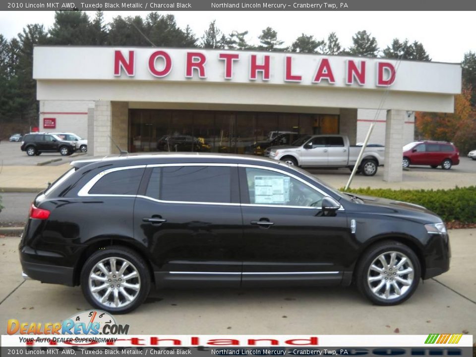 2010 Lincoln MKT AWD Tuxedo Black Metallic / Charcoal Black Photo #1